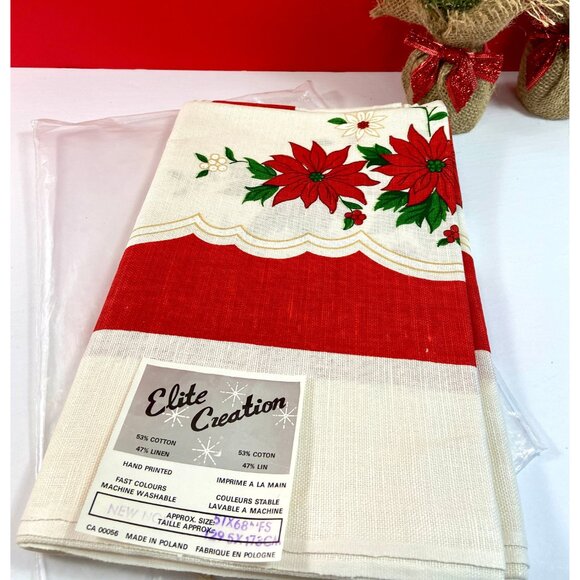 Retro Hand Printed ‘New Noel’ Pattern Tablecloth by Elite Creation ~ Poinsettias - Picture 4 of 10
